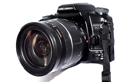 KONICA MINOLTA MAXXUM 7D DSLR BODY AND TAMRON 28-300mm 3.5-6.3 MACRO ASPH. LD IF - Image 1 of 4