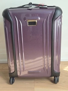 TUMI Vapor Gepäck 22" Continental Handgepäck Hartschale Lila/Gold Brandneu - Bild 1 von 9