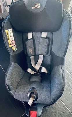 Britax Römer DUALFIX M i-SIZE Blue Marble inkl. Isofix - Bild 1 von 2