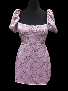 ZARA Minikleid Lavendel Blumen Damen SM hinten offen Bindedetails Cottagecore Fee - Bild 1 von 8