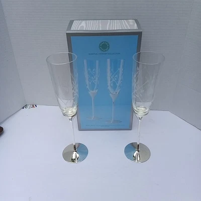 Conjunto de 2 flautas de brinde folheadas a prata Martha Stewart pétalas treliças 6,43 oz. - Imagem 1 de 4
