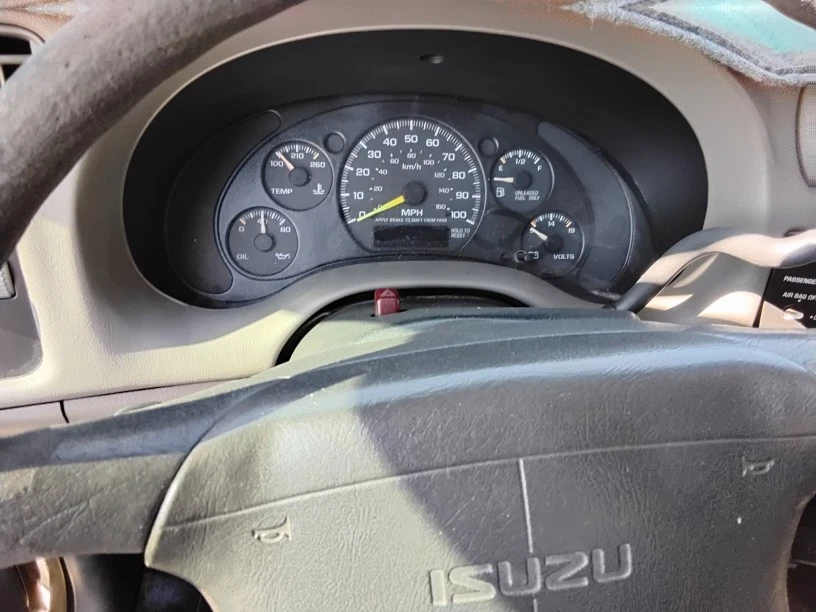 Hombre OE 1998 velocímetro calibre clúster 150 k millas Isuzu Foto 1 de 4