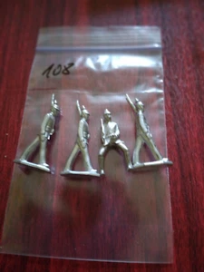 Figuren ca 1:43 4 Zinnfiguren militär historisch unbemalt (108) - Bild 1 von 1