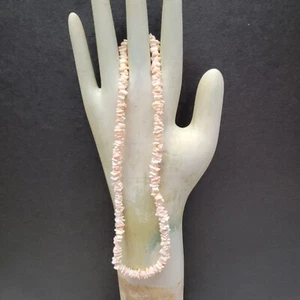 Vintage 1970s Chipped Puca Natural Peach/Pink Color Necklace 17 Inches - Picture 1 of 6