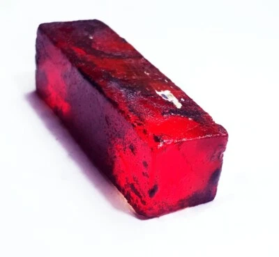 Huge Natural Red Beryl Earth Mined Rough 200 to 250 Ct Certified Loose Gemstone - Image 1 of 4
