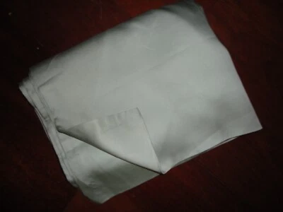 FALEZA ALMOHADA REINA WEST ELM TENCEL LYOCELL GRIS PLATINO (1) 20 X 30 Foto 1 de 4