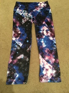 NWT No Boundaries Juniors Hippie Capri Leggings Galaxy Stars Sky XSmall - Picture 1 of 1