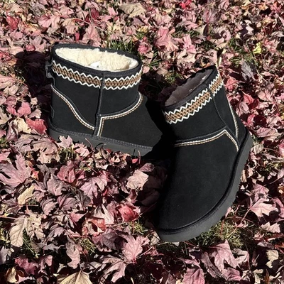 UGG Classic Mini Atherson Hombres Talla 11 Mujeres Talla 12 Cuero Gamuza Bota Negra Foto 1 de 4