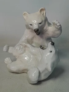 Figura Royal Copenhagen OSO POLAR CACHORROS LUCHA LIBRE 5,5" - 14 cm 1107 Knud Kyhn - Imagen 1 de 6