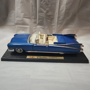 Maisto Cadillac Eldorado Biarritz 1959 1/18 Scale - Picture 1 of 23