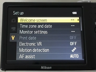 [Near MINT] Nikon COOLPIX L26 Silver 16.1MP 5x Zoom Digital Camera From Japan - Image 1 of 4