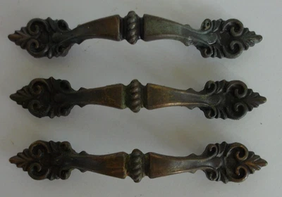 Juego De Colección De 3 Manija Tirador Puerta Cómoda Cajón Armario Clásico Latón 5" Largo Foto 1 de 4