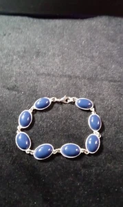 Vintage Liz Claiborne Bracelet LC Signed Navy Blue Acrylic Oval Silvertone Jc1 - Picture 1 of 8