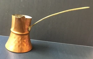 Vintage Small Hammered Copper Turkish Cezve Coffee Pourer Pot Long Handle 7"L - Picture 1 of 4