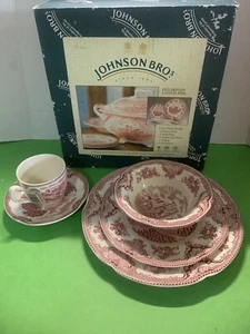 Johnson Bros Rosa Old Britain Schlösser 5 Stück Platzset ~ Neu - Bild 1 von 7