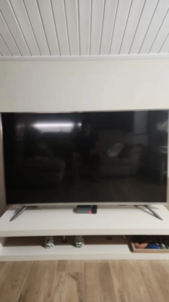 Smart tv Hisense 65 pollici con schermo piatto incluso il telecomando  - Immagine 1 di 1