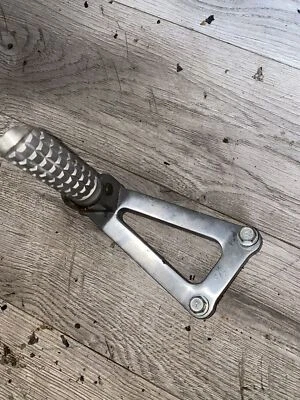 Pie trasero izquierdo Kawasaki Ninja Zx 7R 1996 1997 1998 1999 2000 Foto 1 de 4