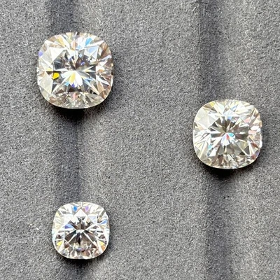 Loose Moissanite Cushion Multicolored White GRA Certificate 1pcs 3x3mm-12x12mm - Image 1 of 2