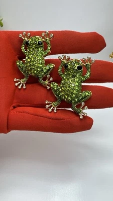 ZARA Green Frog Rhinestone Earrings Gold Tone Animal Statement Jewelry - Image 1 of 4