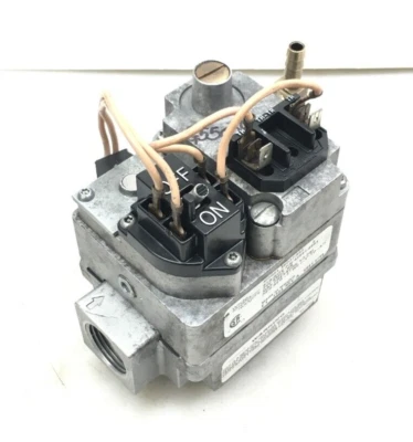Pentair White Rodgers 36D27-902 Gas Valve 42001-0051 in and out 3/4" used #G550A - Image 1 of 4
