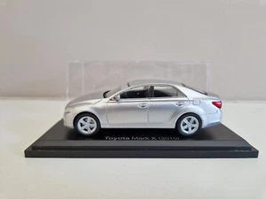 Hachette IXO 1/43 Toyota Mark X - Silver - 2010 - Picture 1 of 6