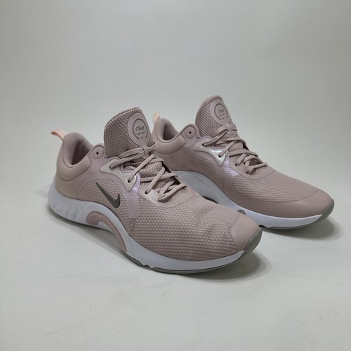 NUOVE scarpe da donna Nike Renew IN Season TR 11 rosa bianche taglia 10 5 NUOVE