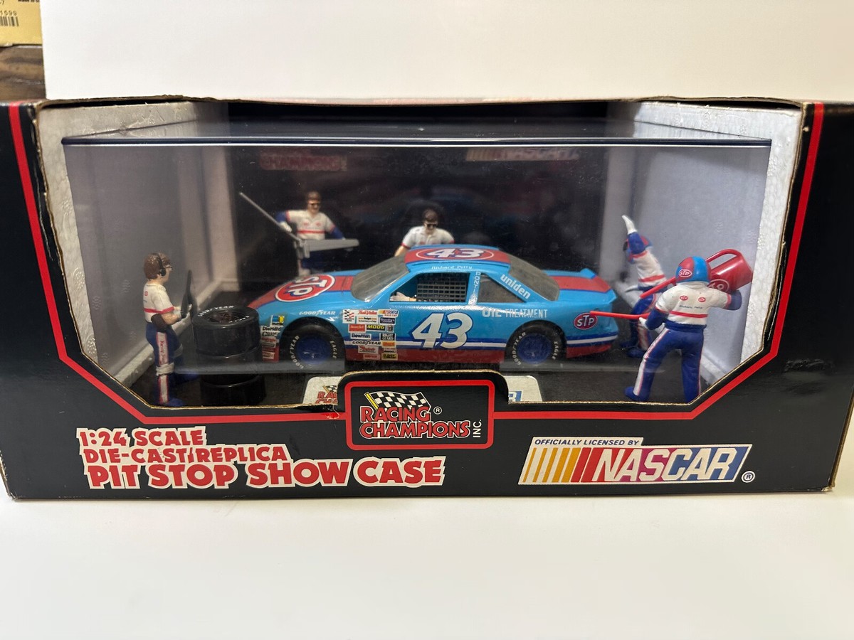 Racing Champions 1:24 Pontiac Diecast Sport & Touring Cars