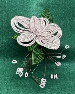 Vintage französische Samen Perlen verdrahtet Blumen Floral & Blätter Boutonnière Corsage - Bild 1 von 5