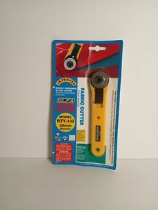 OLFA 28mm Rotary Cutter RTY-1/C Sewing Quilt cuts Fabric Leather Paper - *NEW* - Picture 1 of 6