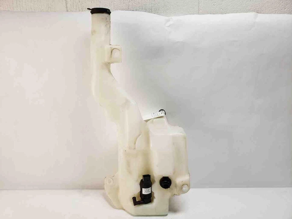 Chevy Silverado 1500 2014-2015 botella lavadora 22954986 Foto 1 de 4