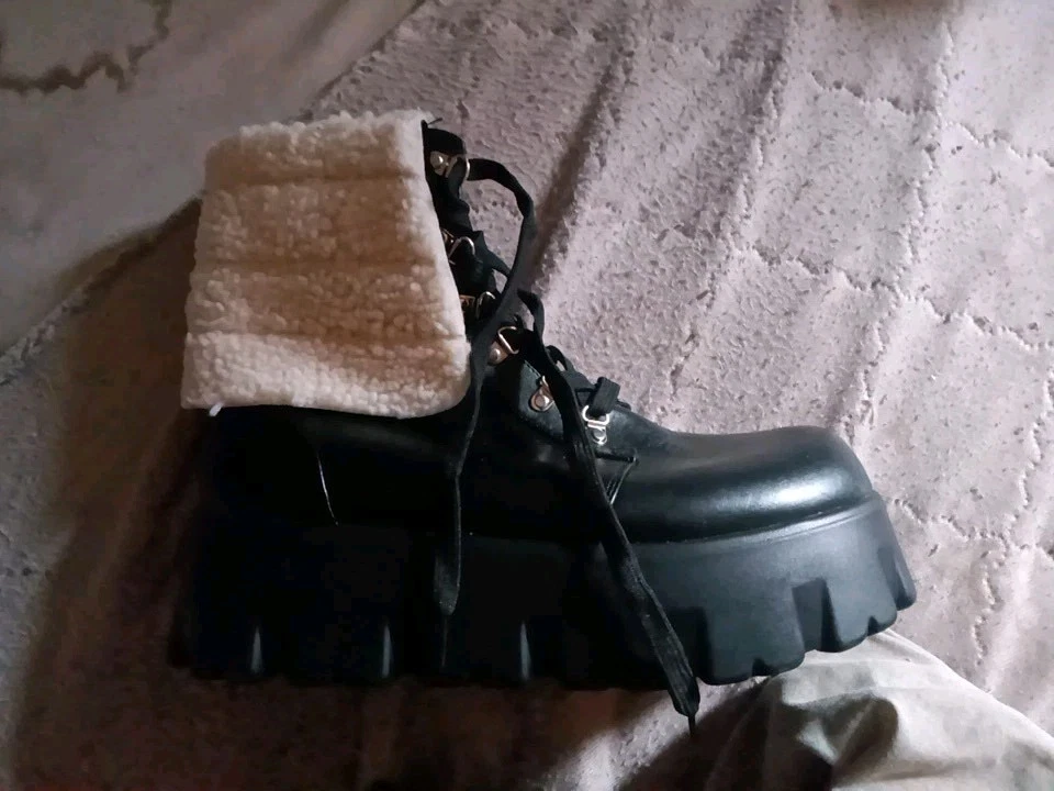 Куклы убить плащ Robbin размер 7 коренастый платформе ботильоны искусственного меха кожи черный - Изображение 1 из 4