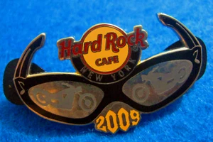 NEW YORK CITY 2009 BIKE NIGHT SINGLASSES MOTOR CYCLE Hard Rock Cafe PIN LE - Picture 1 of 1