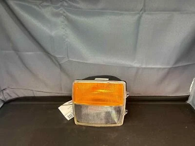 Fits 2003-2007 Cadillac CTS Left Fog Light OEM#:15930687 - Image 1 of 3