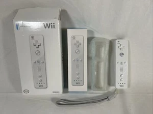 Nintendo Wii Remote Controller White with Rubber Grip - Authentic Box - Picture 1 of 3