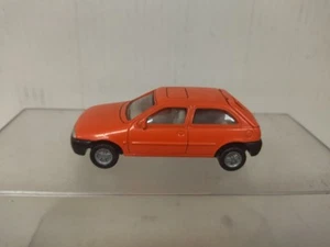 FORD FIESTA RED 1:55/apx 1:64 SIKU 0845 NO BOX - Imagen 1 de 7