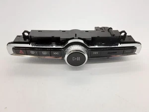 XC40      2023 Audio Equipment Radio 2519533 - Picture 1 of 12