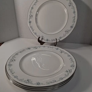 Royal Doulton Angelique 4 Dinner Plates - Picture 1 of 24