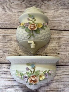 Vaso tascabile da parete vintage 2 pezzi LEFTON rubinetto lavabo fiori cesto intreccio porcellana - Foto 1 di 10