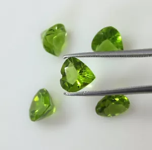 Piedra preciosa suelta facetada de peridoto natural AAA corte corazón para hacer todo tipo de joyas - Imagen 1 de 16