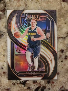 Nikola Jokic 2024-25 Panini Select #140 Premier Level White Prizm /149 - Picture 1 of 2