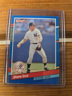 1991 Donruss - Steve Sax #163 White Stripe on Right Border - Image 1 of 2