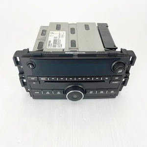 Delphi 20918430 Chevy GMC Truck AM FM Radio USB AUX Input AS IS - Picture 1 of 6