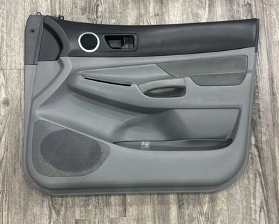 Panel de puerta delantera Toyota Tacoma 05-11 cabina de acceso lateral del pasajero derecha OEM negro/gris Foto 1 de 4