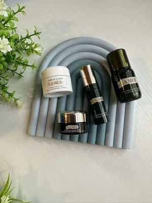 La Mer Gift Box New 5⃣️Piece Travel Set: Moisturizing Eye Cream, Essence, - image 1 of 2