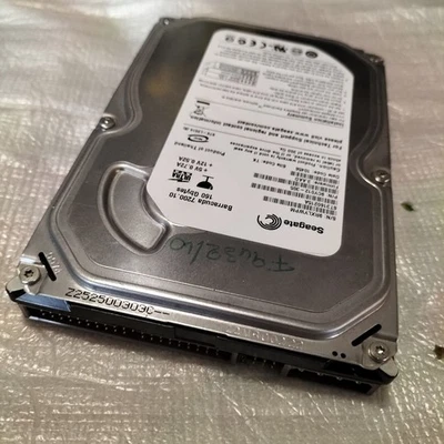 Hard Disk 160GB IDE PATA ATA100 3.5" 7200RPM Seagate Barracuda ST3160215A 2MB - Immagine 1 di 4