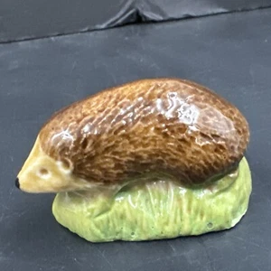 Vintage Miniature Ceramic Hand Painted Hedgehog Figure Decor Retro Small Desk - Picture 1 of 6