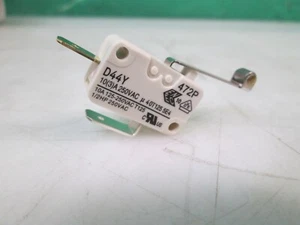 CHERRY 72P D44Y Microswitch Micro Switch 10(3)A 250VAC 1/2 HP 40T125 5E4 NC - Picture 1 of 3