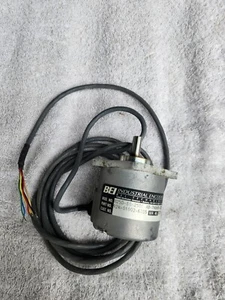 BEI Industrial Encoder 924-01002-6355. NOS Item. - Picture 1 of 6