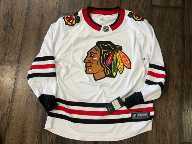 Buy NHL Youth Chicago Blackhawks White Replica Jersey - R58Hzbdd (White,  Large/X-Large) Online at Low Prices in India 