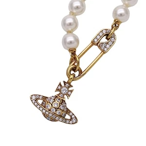 Collar Vivienne Westwood Orbe Perla Imitación Metal Dorado Blanco Estrás Usado - Imagen 1 de 7